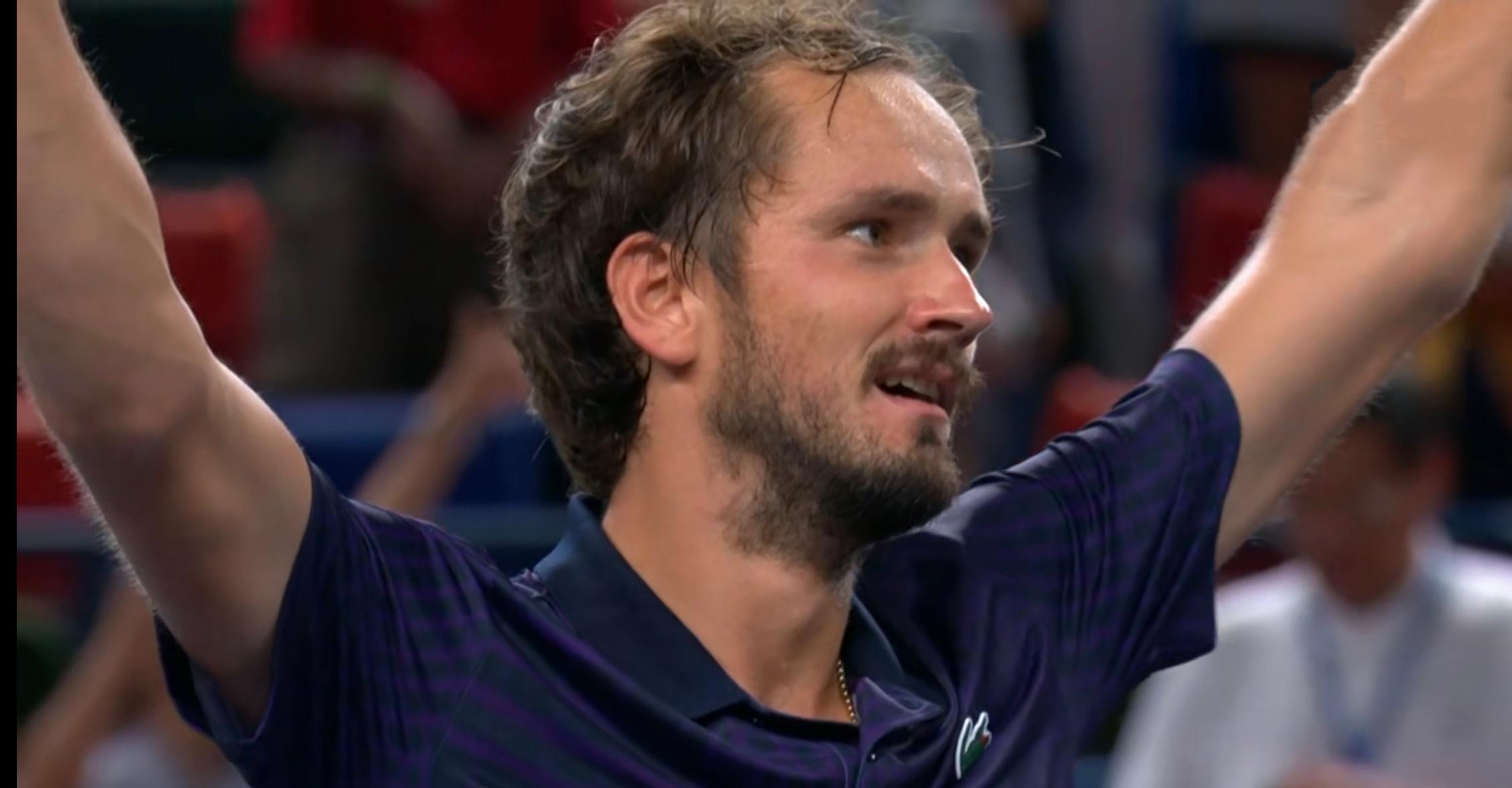 爱游戏2026-年终总决赛翻盘蒙特卡洛大师赛，梅德韦杰夫点燃赛场