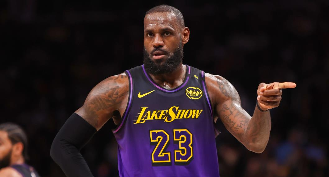 福建队逆转山西队,詹姆斯状态火热 福建队逆转山西队,詹姆斯状态火热