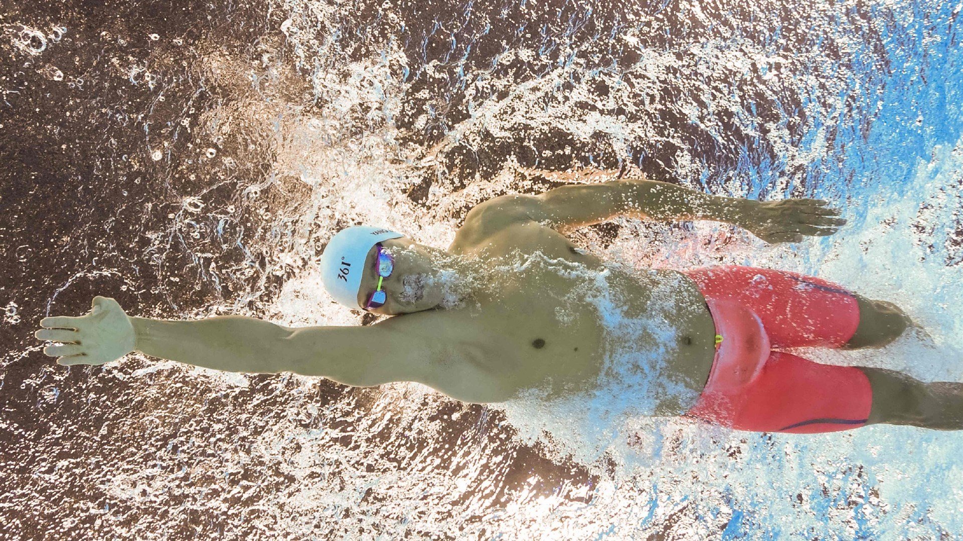 厄德高，从波兰铁蹄到非洲雄鹰，一个挪威人的足球救赎